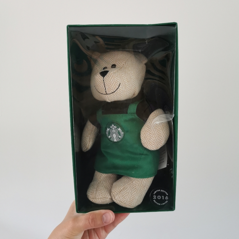 New Starbucks barista Bear 2016